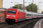 101 078-4 mit IC 2005 nach Konstanz bei der Ausfahrt aus Recklinghausen Hbf.