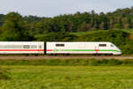 402 032 DB Fernverkehr  Frankfurt (Oder)  als ICE 681 (Lübeck - München Hbf) bei Oberdachstetten, 26.06.2021