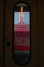 Der etwas andere Blick aus einem fahrenden Zug - DB-Keks der 218 432-3, die den IRE Lindau - Stuttgart schiebt (21.08.2014).