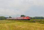 111 067-5 mit Werbung für das Gebrauchtzug-Portal mit Müller-Sonderzug 1111 von Köln Hbf nach Norddeich-Mole bei Hamm-Selmig (20.08.2022)