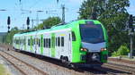 Noch mit Registrierung der Stadler Pankow GmbH unterwegs, dieser grüne dreiteilige Triebzug vom Typ Typ FLIRT³ mit der Nr.