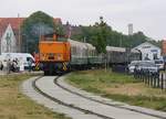 Sonderzug mit 3 346 746-0 D-PRESS / 106 756 am 21.07.2019 in Greifswald Höhe Museumshafen.