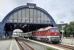 EBS 132 334-4 mit dem RE 16594  Pfefferminz-Express  nach Erfurt Hbf, am 04.08.2021 in Gera Hbf.