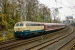 RP 218 447-1 mit Sonderzug aus Willingen in Wuppertal, am 28.11.2021.