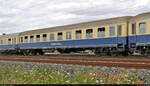 UIC-X-Wagen (DB) mit der Bezeichnung  Am  (56 80 10-40 126-9 D-CBB), eingereiht mit 14 anderen Wagen sowie Zuglok 111 174-9  Elfriede  in einem Sonderzug und aufgenommen in Benndorf (Kabelsketal).