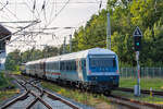  SEL Sonderzug ausfahrend im Bahnhof Ostseebad Binz nach Neumünster. - 29.07.2023