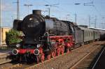 01 1075 am 25.09.2010 in Oberhausen Hbf mit einem Sonderzug aus Rotterdam 