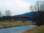 Die letzte Befahrung der Ruhrbrcke bei Wennemen mit 796 690, 996 299 und 796 802 am 08.02.1998.