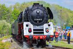 Dieser Sonderzug mit den Lok’s der BR 118 als Zuglok und der BR 01 als Schlusslok, fuhren nach kurzem Aufenthalt beim Putbuser Bahnhofsfest nach Bergen auf Rügen zum Wassernehmen