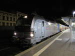 Lokomotion 193 827 mit dem  AKE-Rheingold  DPF 50 nach Köln Hbf, am 10.12.2016 in Erfurt Hbf.