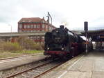 DLW 50 3501 mit dem DPE 31367 von Meiningen über Erfurt und Straußfurt nach Saalfeld (S), am 09.04.2022 in Erfurt Nord. Von Saalfeld aus ging die  Fahrt ins Blaue  über Arnstadt zurück nach Meiningen.