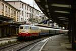 TRI 112 268-8 mit Sonderzug nach Westerburg in Wuppertal Hbf, September 2022.