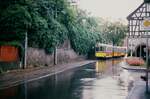 Gerlinger Sonderfahrt bei Regen: Gerlingen hatte eine langgezogene Straßenbahnschleife (wenn es überhaupt eine war, sie war so lang, dass der Streckenabschnitt auch als eingleisiges
