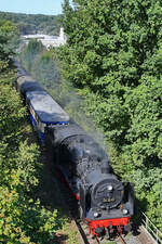 Anfang September 2025 habe ich in Hattingen die Dampflokomotive 38 2267 während der ersten Tagesfahrt auf der Ruhrtalstecke abgelichtet.