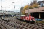 363 185-0  YellowCat Railservice  & 363 826-9  Eisenbahn Logistik GmbH  mit Nikolauszug bei der Ausfahrt in Wuppertal Hbf, Dezember 2025.