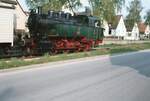 Strohgäubahn Korntal-Weissach: Dampflok 16 vor einem Museumszug (1984)