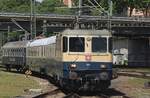 Am 14 Mai 2026 treft IRSI 11387 mit der Sonderzug FRankfurt (Main) Hbf--Luzern �ber Freiburg (Breisgau) und Basel SBB in Mannheim Hbf und wird mit viel Zoom vom Bahnsteig fotografiert.