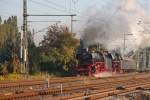 Pnktlich 08:13 Uhr erfolgt am Morgen des 23.09.2010 fr DPE88567 die Ausfahrt aus dem Bahnhof Halle/Saale.