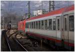 Im Hintergrund kommt 01 1533-7 (01 533) herangedampft wärend ein Taurus der ÖBB gerade den Münchner Hauptbahnhof verlässt.
Aufgenommen am 15. Februar 2014 bei der Dampfzugsonderfahrt nach Salzburg.