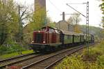 DB 212 007-9 mit Pendelzug in Essen Horst, April 2014.
