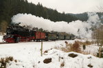 Scheineinfahrt von 99 6001 mit IG HSB-Sonderzug am Nachmittag des 15.02.2015 in den Bahnhof Eisfelder Talmühle.