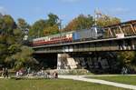 193 801 überquert am 16.10.16 in München die Isar