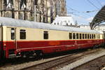 Club Rheingoldwagen in K�ln Hbf, Juni 2017.