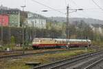 DB 101 001-6  Rheingold  mit zwei Rheingoldwaggons in Wuppertal, April 2024.