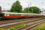 Rheingoldwaggons in Wuppertal, Mai 2024.