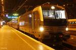 193 827 Railpool mit AKE Rheingold nach Erfurt in K�ln Hbf, Dezember 2016.