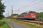 DB Schenker Rail 140 805 mit Volvo-Logistikzug nach Gent (Diepholz, 24.08.12).
