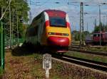 Die Tour de France 2012 ist schon lngs vorbei als Thalys 4343 am 01.09.2012 auf der KBS 480 von Kkn kommend bei Rothe-Erde nach Aachen und weiter nach Paris fhrt. Der Thalys ist mit Werbung fr die Provinz Lttich(B) beklebt, dort fand dieses Jahr der Auftakt der Tour de France statt. 