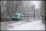 Bei dichtem Schneetreiben ist hier die Eurobahn am 27.1.2021 um 10.21 Uhr in Osnabrück Atter auf dem Weg nach Hengelo in den Niederlanden.