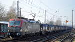 PKP Cargo mit EU46-508/193-508 mit einem leeren PKW-Transportwagen Güterzug am 07.02.18 Berlin-Hirschgarten Richtung Polen.