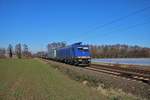 Beacon Rail 185 595-6 und RTB Cargo 185 684-8 mit Autotransportzug am 16.02.19 bei Bruchköbel (Main Kinzig Kreis)