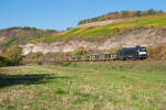 ES64 U2-036 mit einem leeren BLG Autozug bei Himmelstadt Richtung Würzburg, 13.10.2018