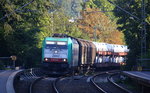 Die Cobra 2842  kommt aus Richtung Aachen-West mit einem Audizug aus Muizen(B) nach Köln-Gremerg(D)  und fährt durch Aachen-Schanz in Richtung