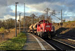 Übergabezug von den Fels-Werken in Schraplau mit 261 046-7 (Voith Gravita 10 BB) durchfährt den Hp Zscherben auf Gleis 2 Richtung Halle Rosengarten.