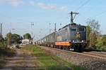 Am Morgen des 13.04.2017 fuhr HCTOR 162.001 (151 013-0)  Mabuse  mit einem Containerzug nach Krefeld durch den Bahnhof von Heitersheim in Richtung Freiburg (Breisgau).