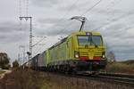 Am Nachmittag des 28.10.2017 fuhr ATLU/TXL 193 559  NATURAIL  mit einem Containerzug und der Re 486 504 als Wagenlok bei Müllheim (baden) durchs Markgräflerland in Richtung Schweiz.