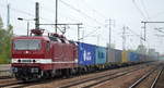 DeltaRail GmbH mit  243 972-7  [NVR-Nummer: 91 80 6143 972-8 D-DELTA] und Containerzug am 24.09.19 Durchfahrt Bahnhof Flughafen Berlin Schönefeld.