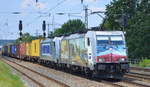 METRANS Rail s.r.o., Praha [CZ] mit  386 020-2  [NVR-Nummer: 91 54 7386 020-2 CZ-MT] mit 386 010-3  [NVR-Nummer: 91 54 7386 010-3 CZ-MT] und Containerzug am Haken am 27.06.20 Bf.