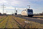 Mäßig ausgelasteter Containerzug, vermutlich zum Hamburger Hafen, mit 386 040-0 unterwegs in Braschwitz Richtung Köthen.