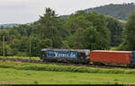 193 608-7 (X4 E - 608 | Siemens Vectron) zieht Container bei Friedland (Niedersachsen) Richtung Göttingen.