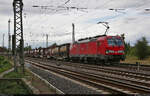 Containerzug (Bertschi AG) mit 193 328-2 (Siemens Vectron) unterwegs am Bahnübergang Friedhofstraße in Magdeburg Richtung Köthen.