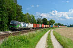 193 223 ELL/WLC mit einem Containerzug bei Langenisarhofen Richtung Regensburg, 21.07.2020