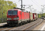 193 376-1 (Siemens Vectron) mit Containern auf Durchreise im Hp Magdeburg Herrenkrug auf Gleis 2 Richtung Magdeburg-Neustadt.