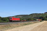 187 145 mit einem schwach beladenem Containerzug am 7.