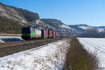 193 754 ELL/WLC mit einem Containerzug bei Karlstadt Richtung Gemünden (Main), 12.02.2021