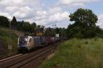 ES 64 U2-066 mit einem Containerzug in Leutesdorf am 18.06.2011